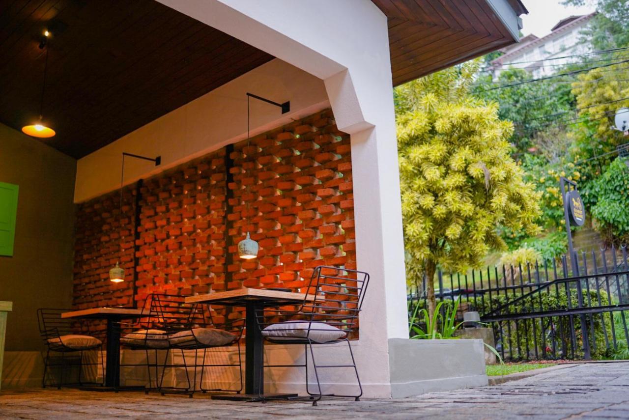 Hotel Chariot Square Kandy Zewnętrze zdjęcie